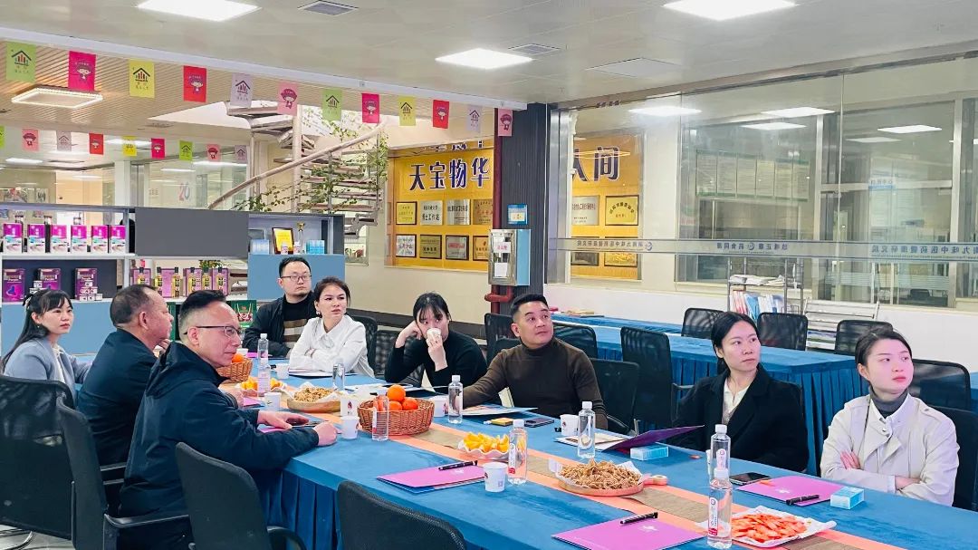 種下梧桐樹，引得鳳凰來